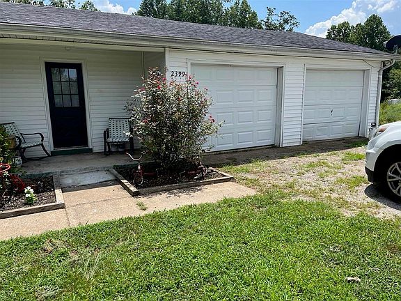 3rd image of 2399 Jock Rd