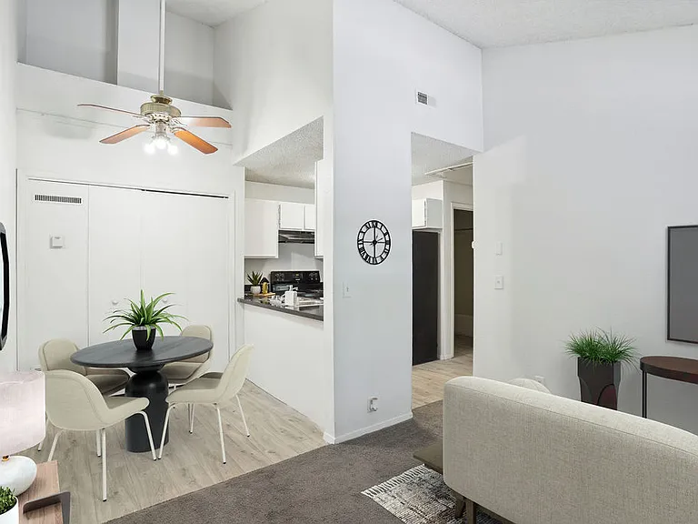 Layton Meadows Apartments — Photo 18