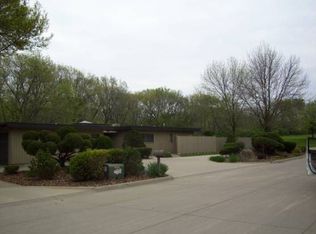 2900 Woodland Dr, Burlington, IA 52601