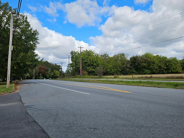 7150 Woodside St — Photo 25