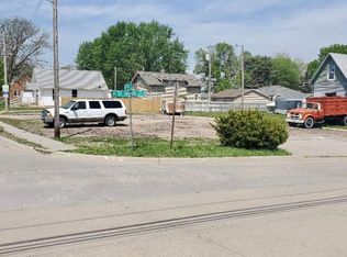 506 W 16th St, Hastings, NE 68901