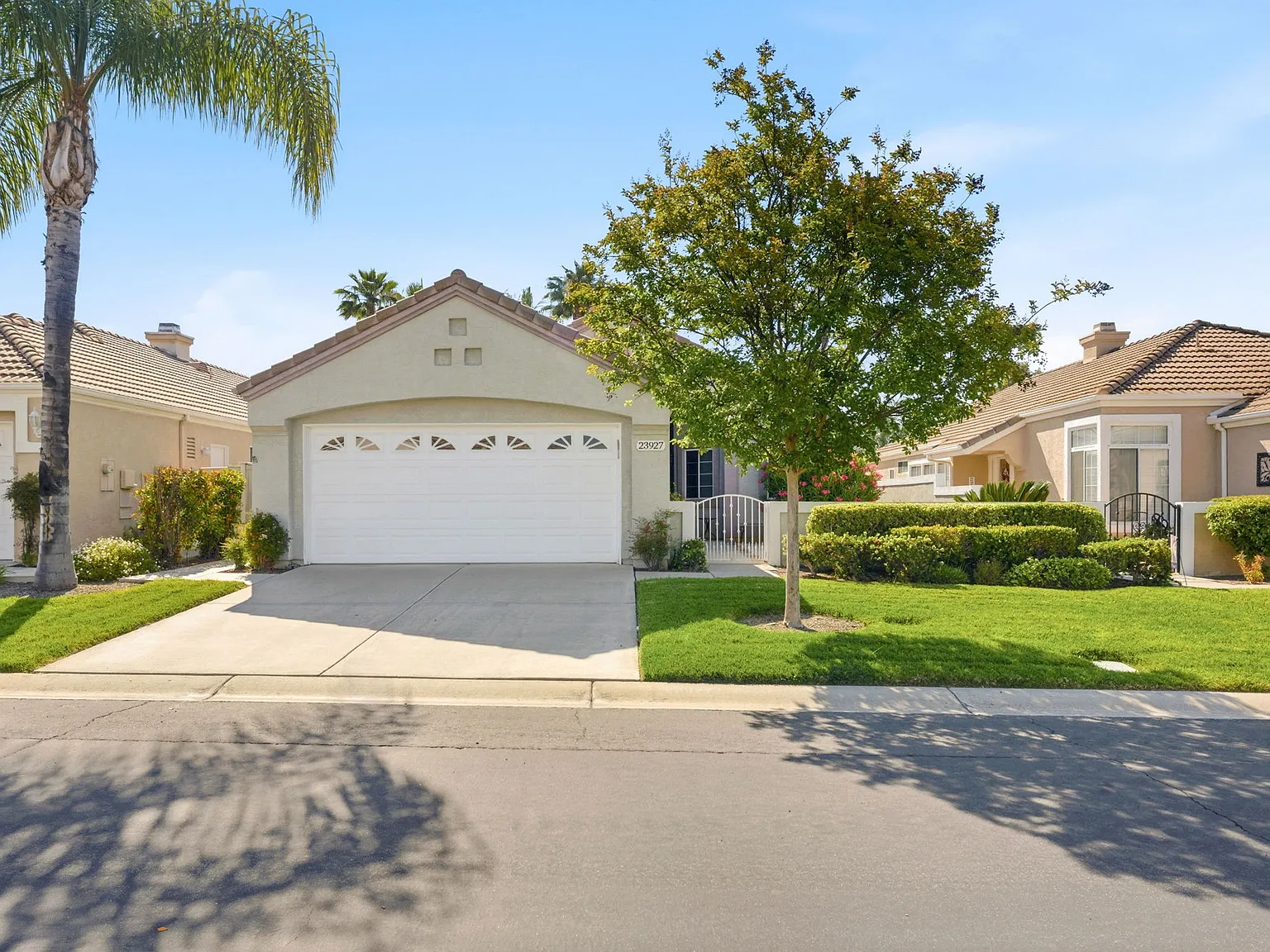 2 bed, 1344 sqft, $3,000 — Photo 3