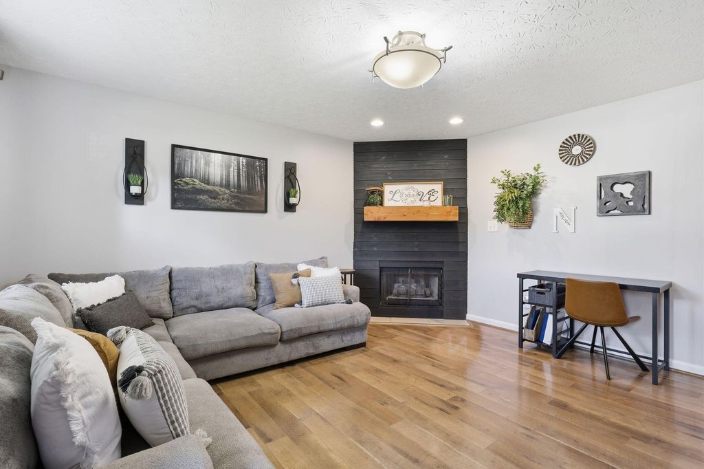 Apartment in Lexington, Monticello - View 3