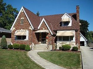 3218 W 97th St, Evergreen Park, IL 60805