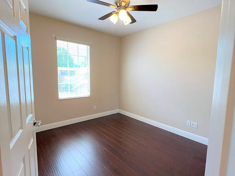 3368 Greenway Dr — Photo 20