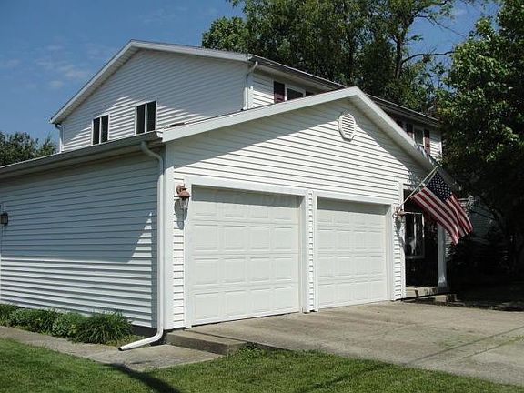 4th image of 801 Dietrich St