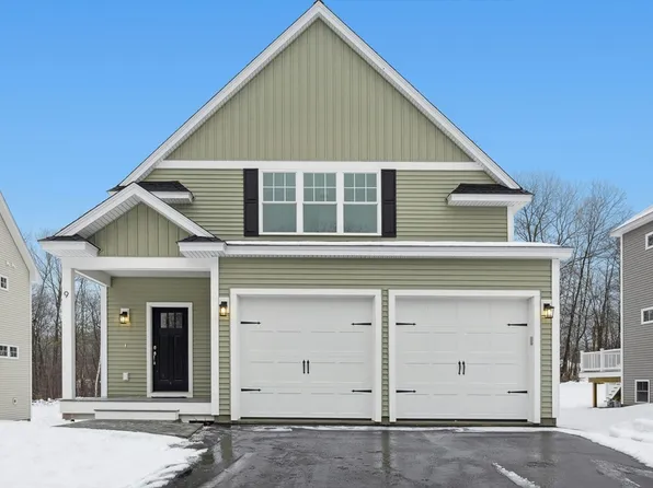 9 Gaskins Ln, Ayer, MA 01432