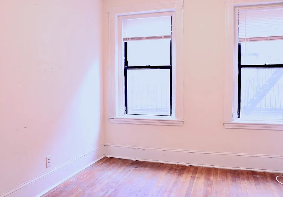 9 Myrtle St #2
