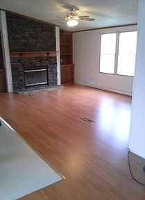 2nd image of 112 Forest Ridge Rd SE
