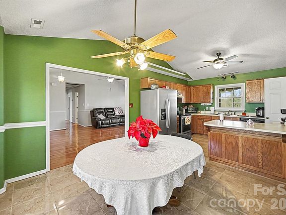 4th image of 3206 Basilwood Cir