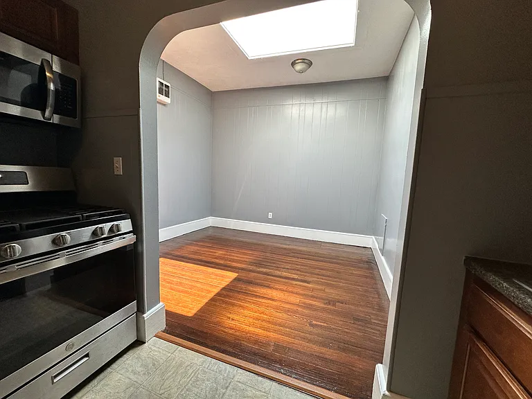 100 Cabot St #7 — Photo 13