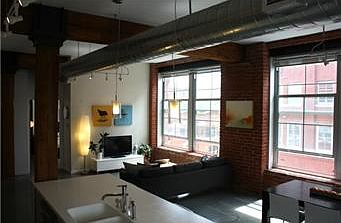 3rd image of 136 Main # 405 St