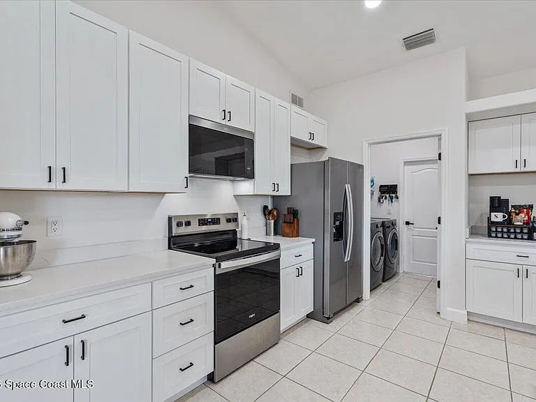 356 Olster St SW — Photo 15