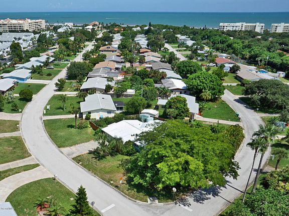 4th image of 319 Harbor Dr