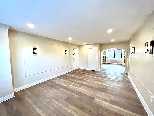 26 Academy Ave Photo 1