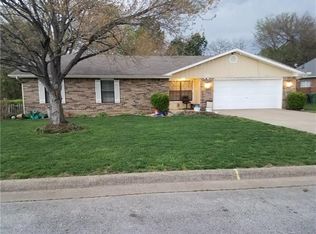 1802 S K St, Rogers, AR 72756