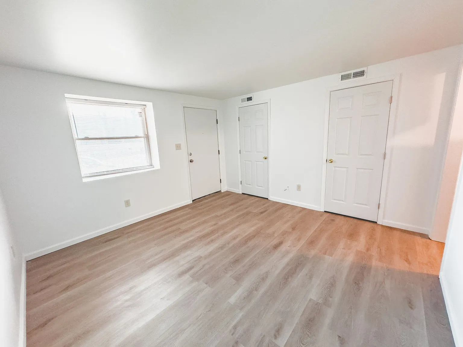 The Stone Ridge Apartments — Photo 2