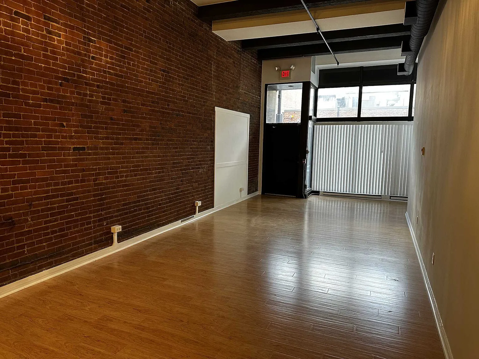 2 bed, $4,600 — Photo 1