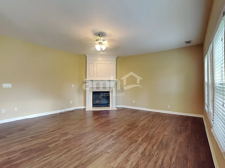 2737 Autumn Bluff Way — Photo 8