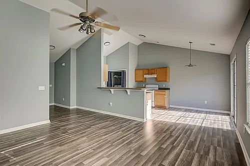 6 Spruce Dr Photo 1