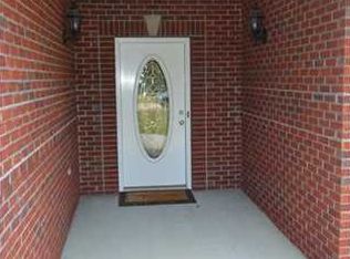 102 Chase Creek Ter, Pelham, AL 35124