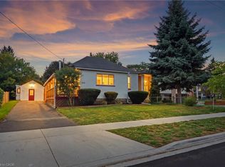 423 Lawrence Ave, Kitchener, ON N2M1Y7