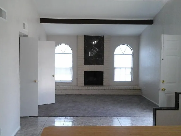 Open kitchen/living room