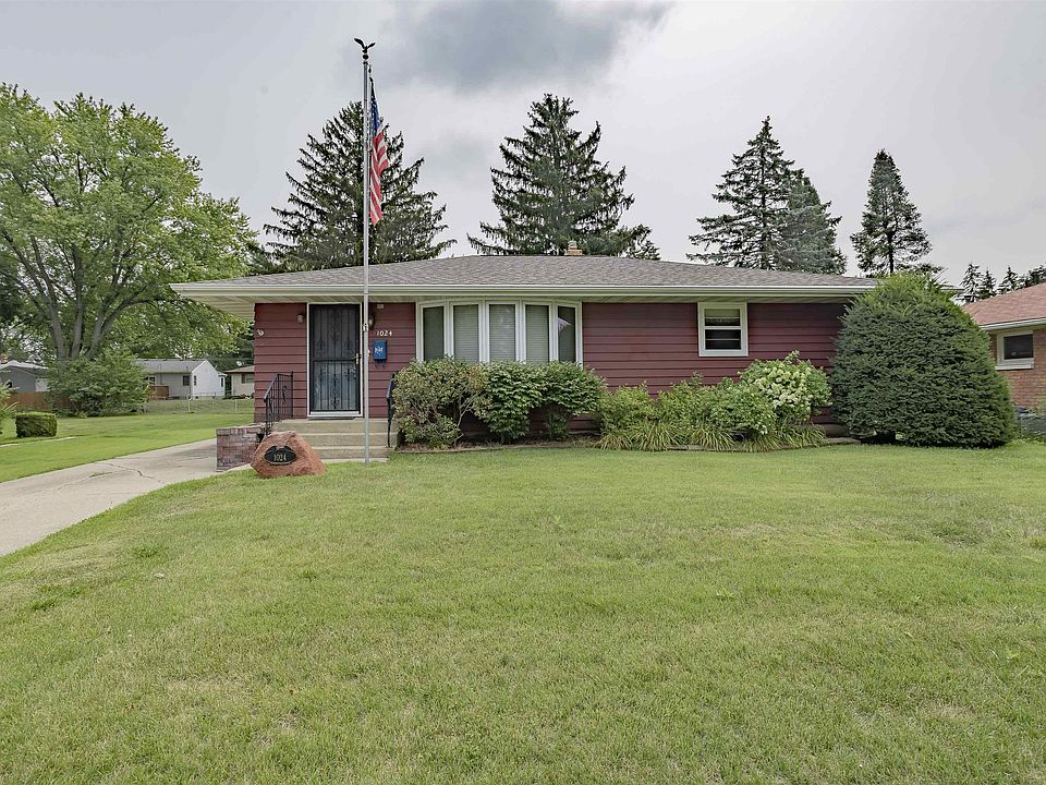 1st image of 1024 Parkside Dr