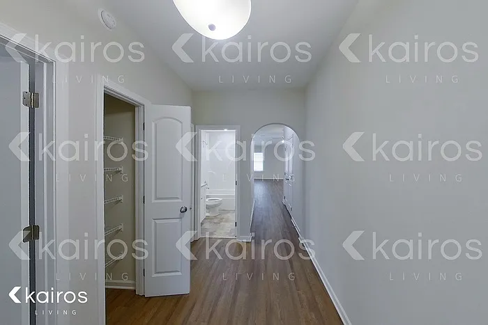 822 Heather Dr — Photo 2