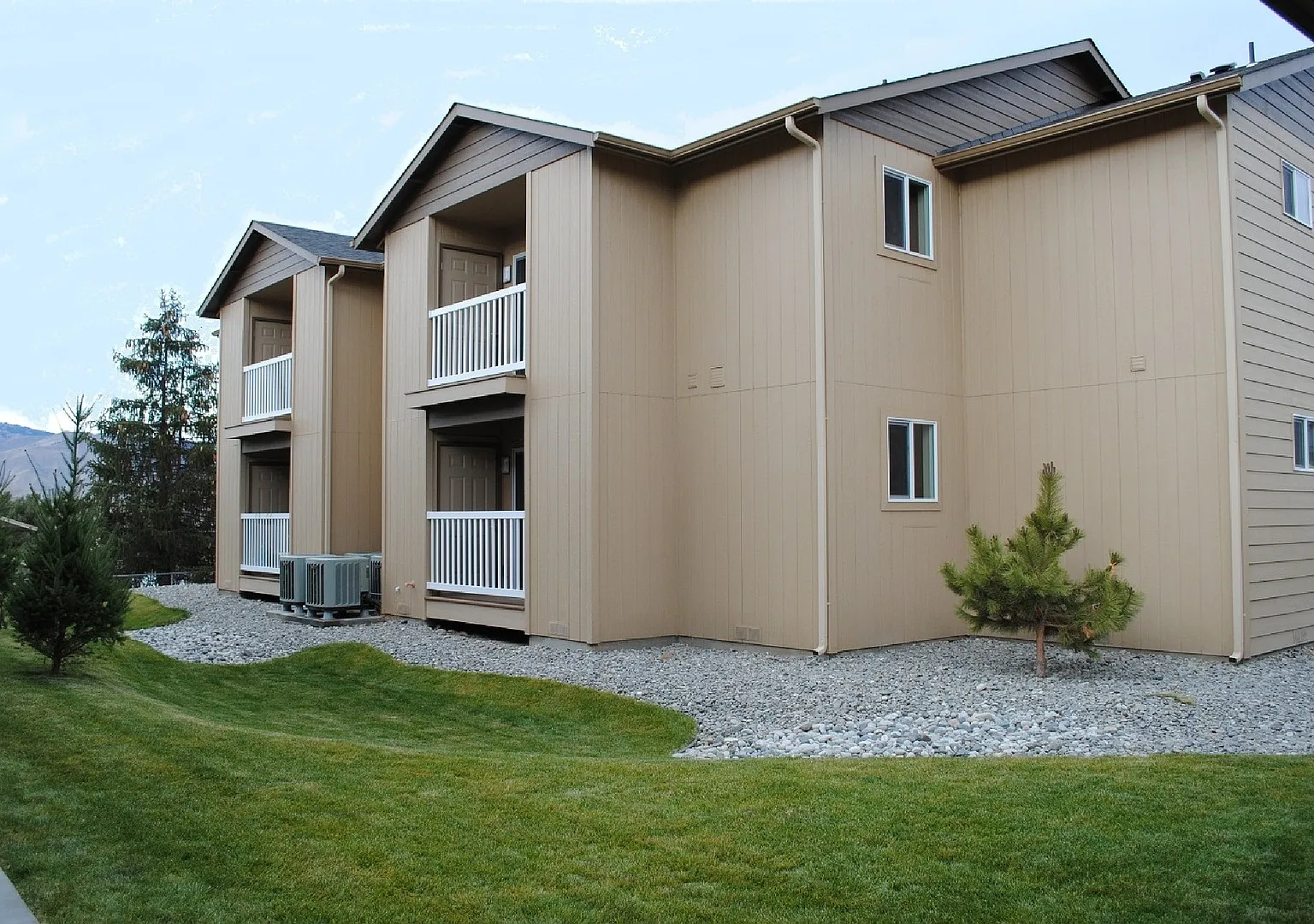 Mountain View — Photo 1