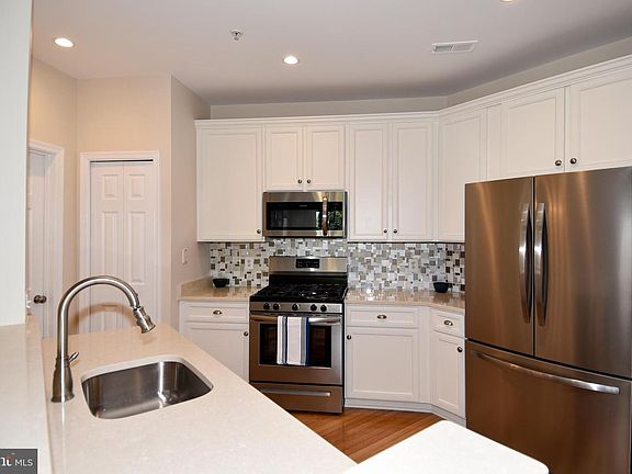5th image of 4351 Wilson Valley Dr APT 301