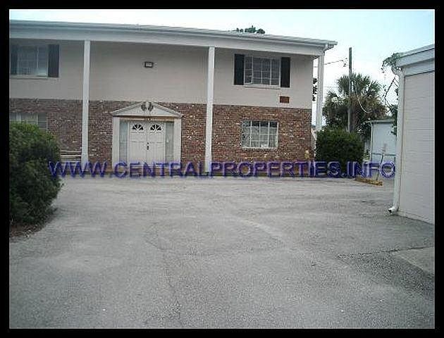 2nd image of 742 Clay St Ste B
