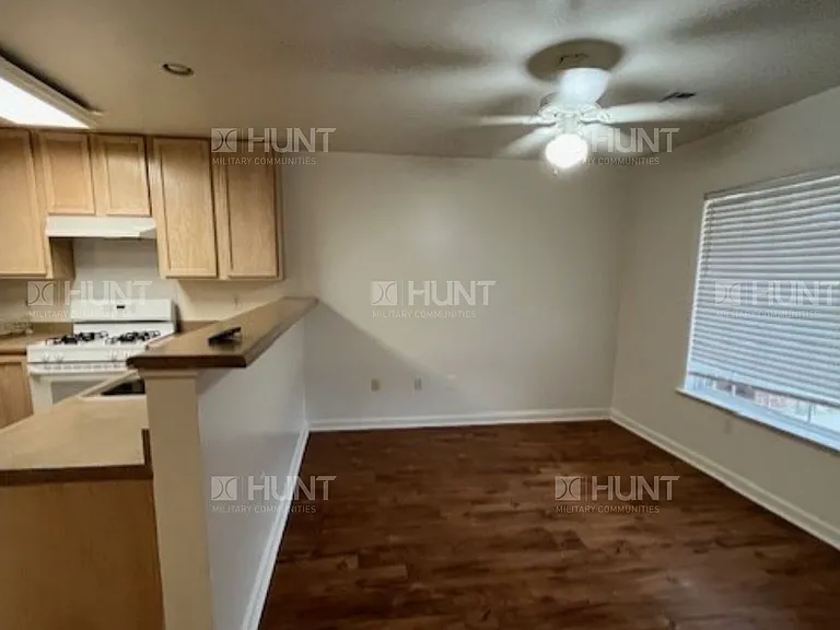 Dyer Cir — Photo 4