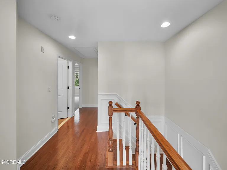 302 Villa Dr — Photo 35