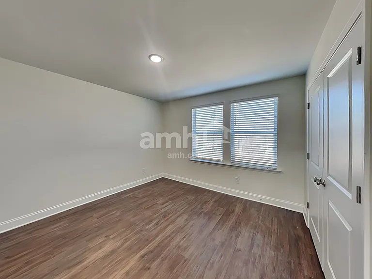 12124 Golden Farm Ln — Photo 21