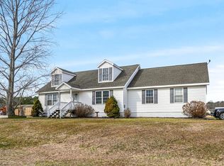 2356 Yardarm Dr, Greenbackville, VA 23356