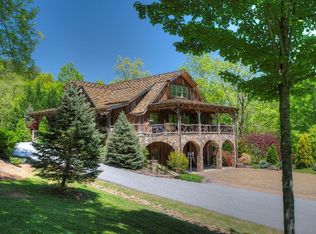 797 Middle Burningtown Rd, Franklin, NC 28734