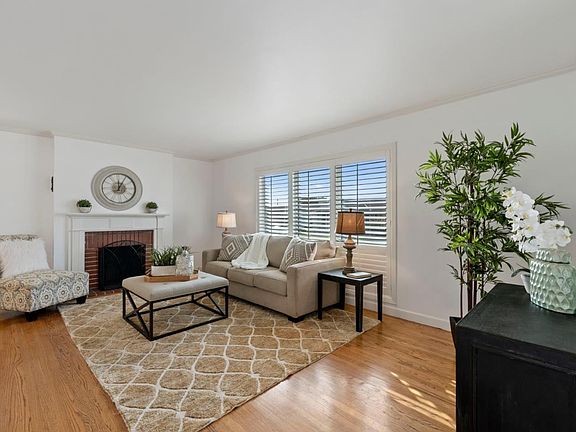 2nd image of 208 Northwood Dr