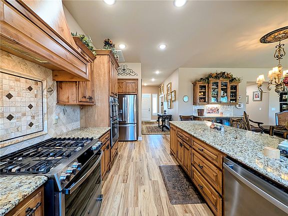 4th image of 1305 Eagle Ct
