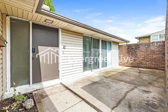 5664 Troy Villa Blvd — Photo 15