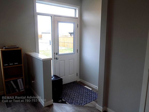 4th image of 1065 Paisley Dr SW