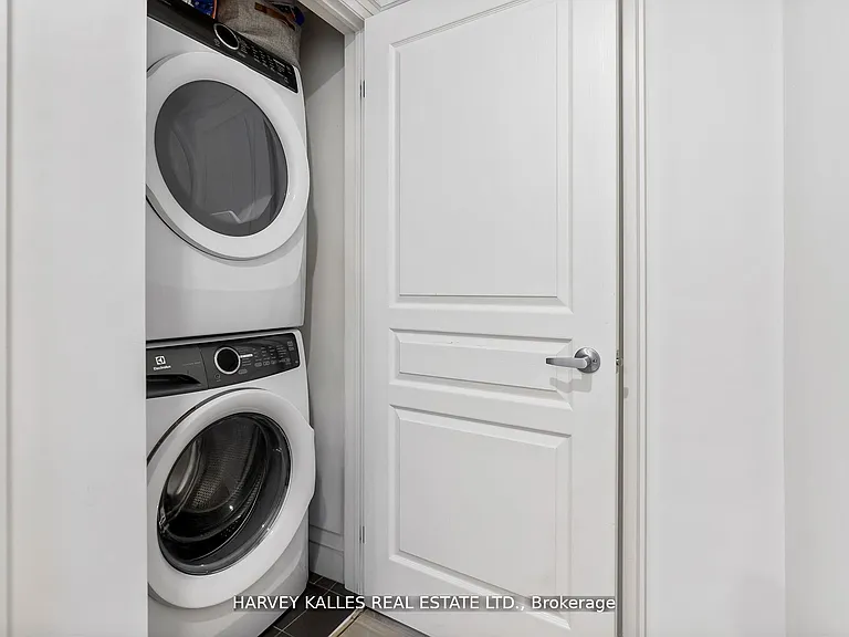 115 Long Branch Ave #2 — Photo 31