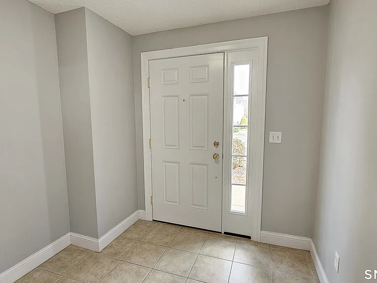 1158 Hartford Tpke #10 — Photo 3