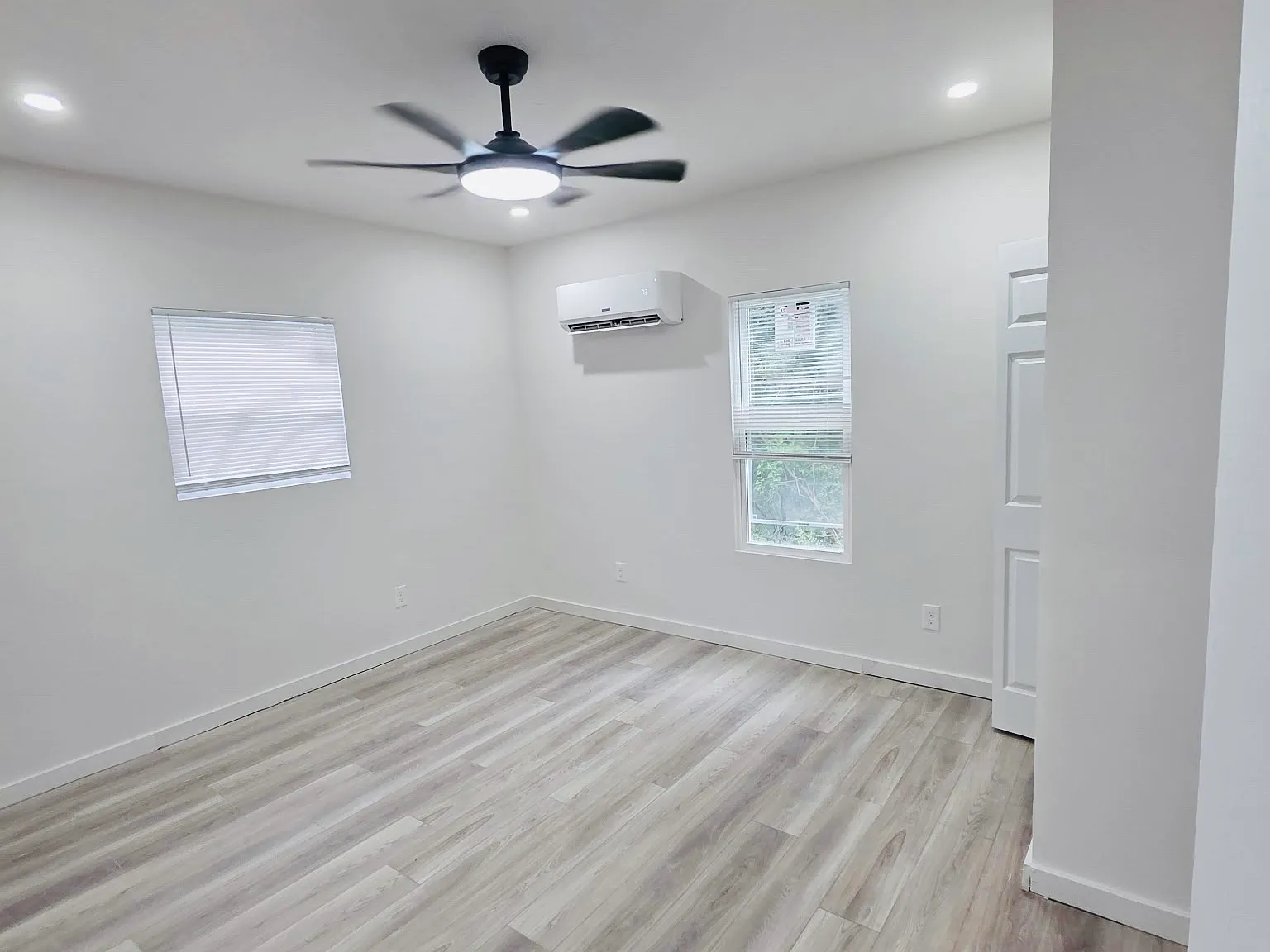 1 bed, 700 sqft, $975 — Photo 4