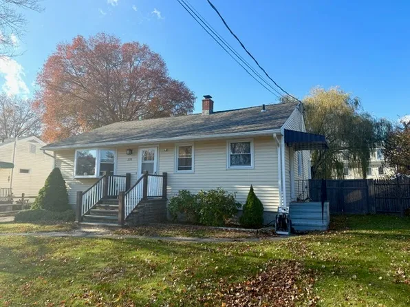 270 Andrassy Avenue, Fairfield, CT 06824