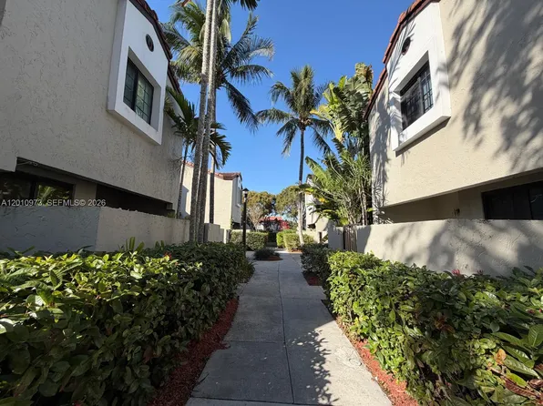 15365 SW 104th Ter APT 1, Miami, FL 33196