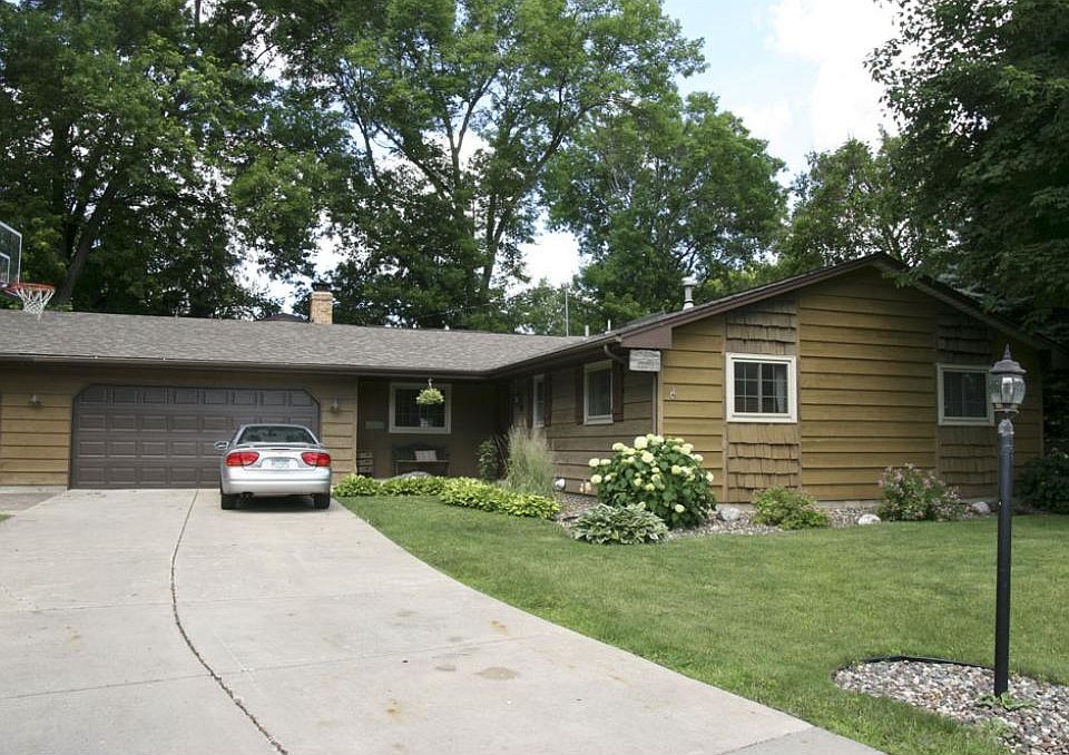 1st image of 1900 Sibley Ct