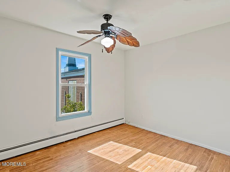 1105 NE Emory St #2 — Photo 12