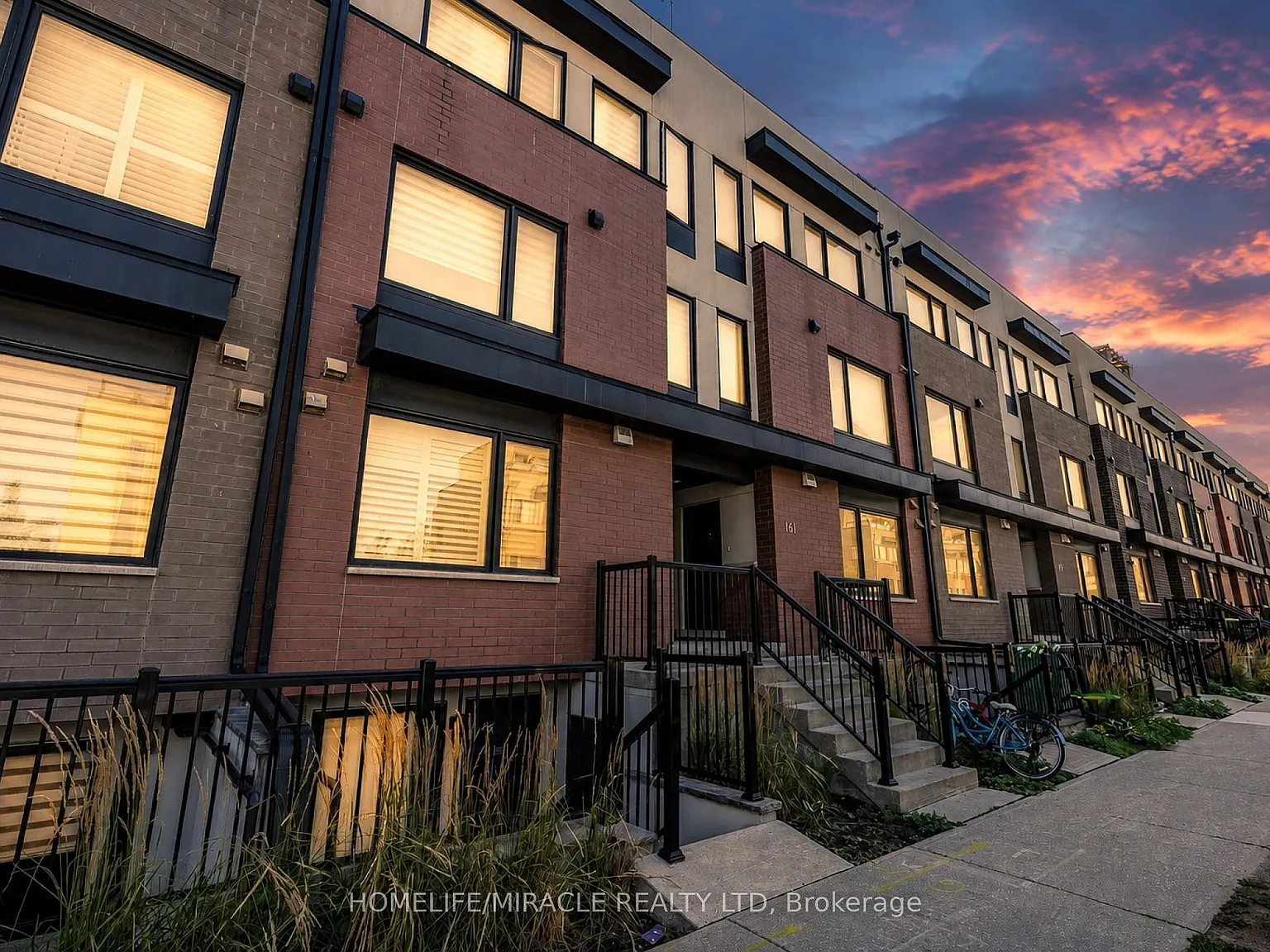 2 bed, $2,400 — Photo 3