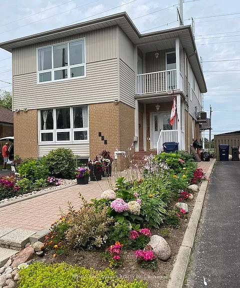 134 Sedgemount Dr #2 — Photo 1